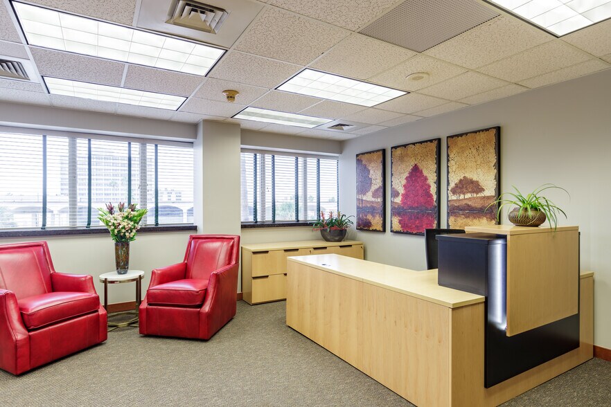 More Photos Of 500 N Water St, Corpus Christi Office For Lease