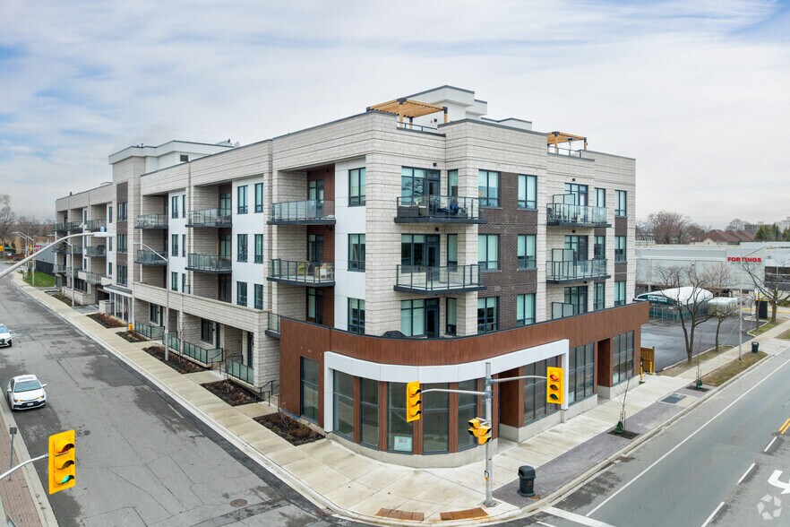 Primary Photo Of 123 Maurice Dr, Oakville Apartments For Lease