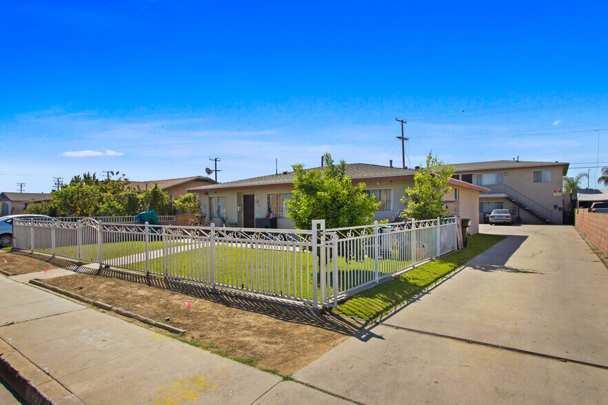 Primary Photo Of 4724 E 58th St, Maywood Apartments For Sale