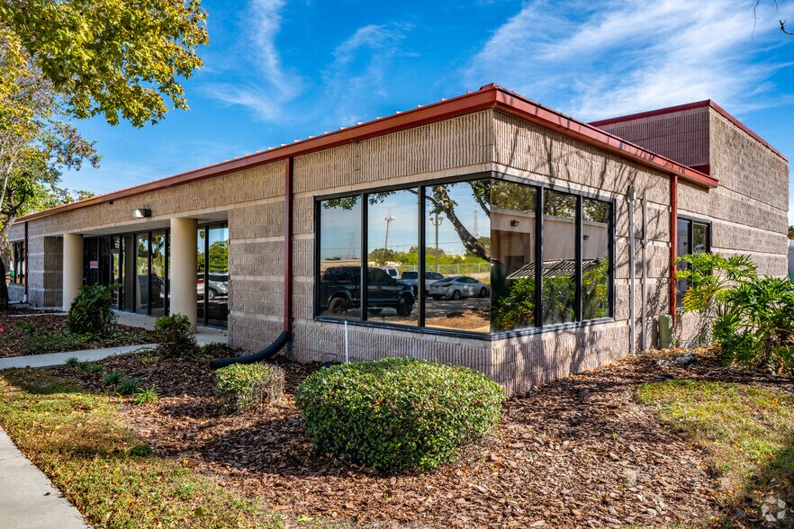 More Photos Of 4900 Creekside Dr, Clearwater Unknown For Lease