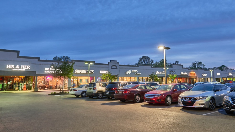 More Photos Of 875 Poplar Ave, Memphis Unknown For Lease