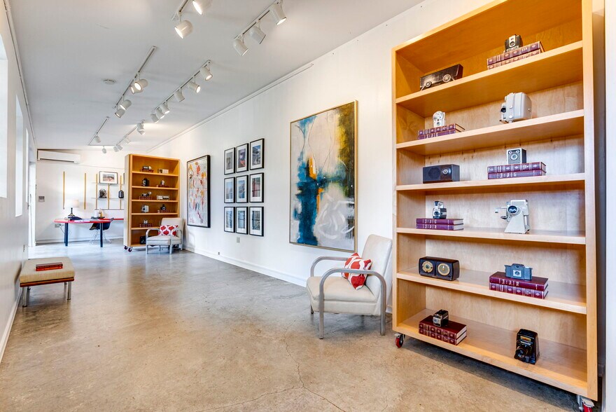 More Photos Of 1825 SE 7th Ave, Portland Loft Creative Space For Sale