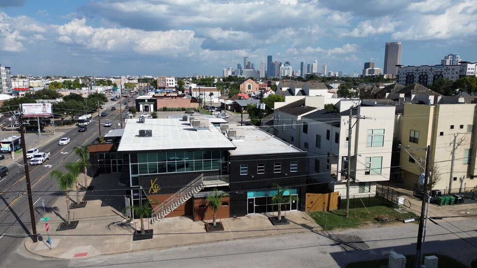 More Photos Of 5023 Washington Ave, Houston Office For Lease