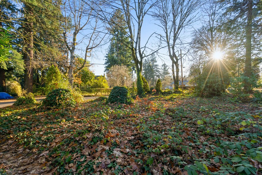 More Photos Of 4905 Upper Dr, Lake Oswego Land For Sale