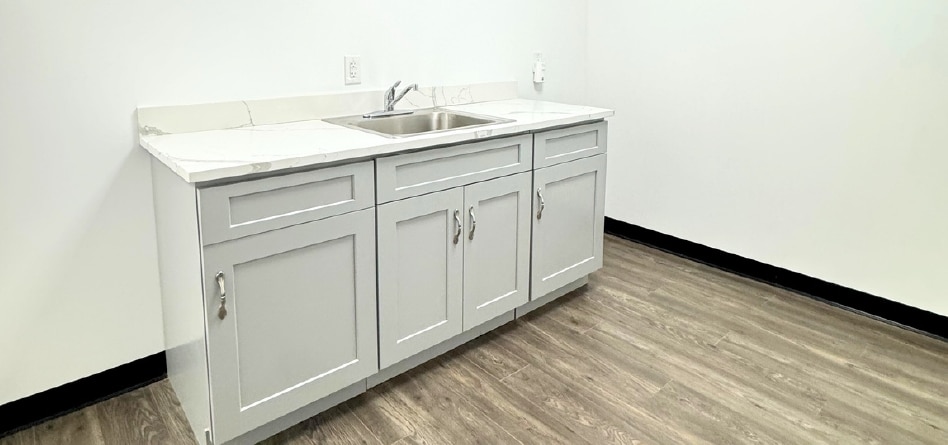 More Photos Of 22810 Hufsmith Kohrville Rd, Tomball Manufacturing For Lease