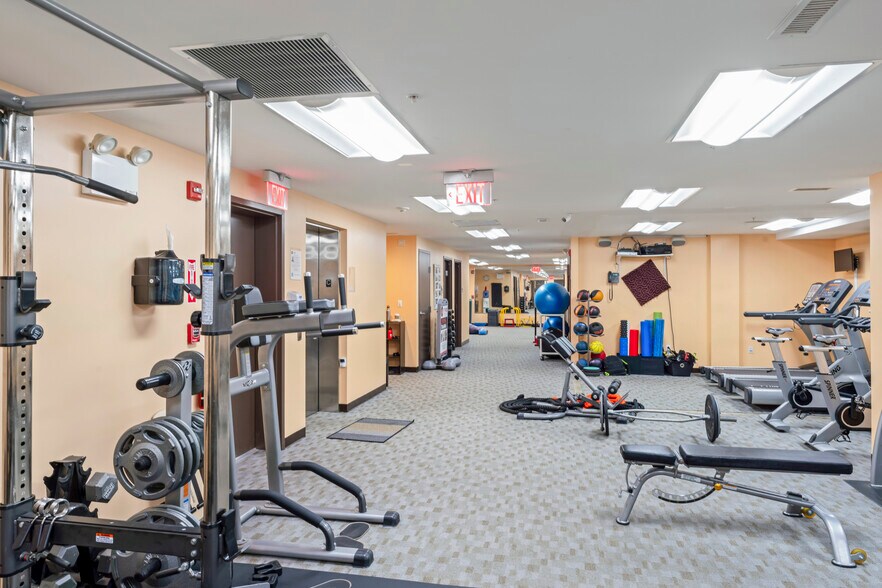 More Photos Of 7809 Woodmont Ave, Bethesda Office Residential For Sale