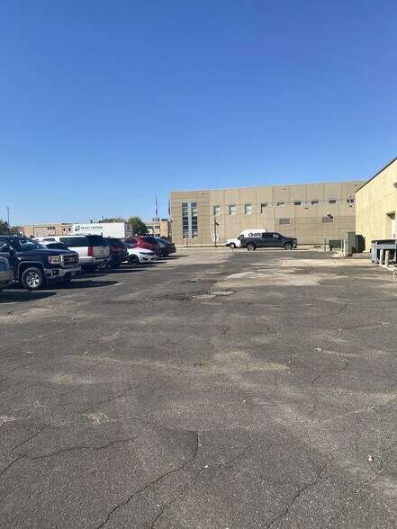 More Photos Of 310 2nd St NE, Austin Office For Sale