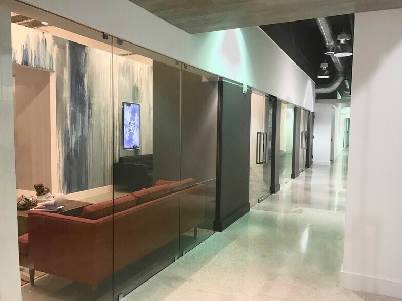 More Photos Of 40 SW 13th St, Miami Office Residential For Lease