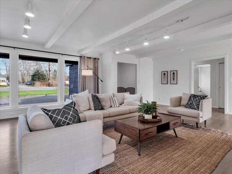More Photos Of 5041 Guide Meridian, Bellingham Specialty For Sale