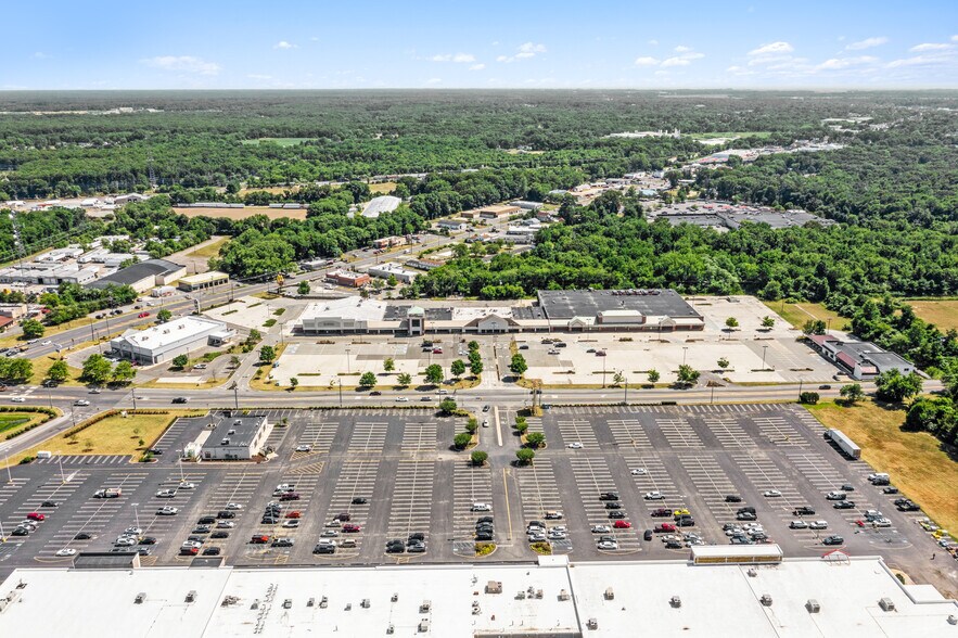 More Photos Of 15 Cornwell Dr, Bridgeton Unknown For Lease