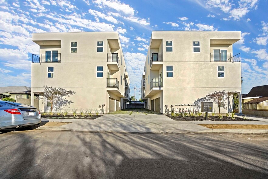 More Photos Of 6056 Craner Ave, North Hollywood Apartments For Sale