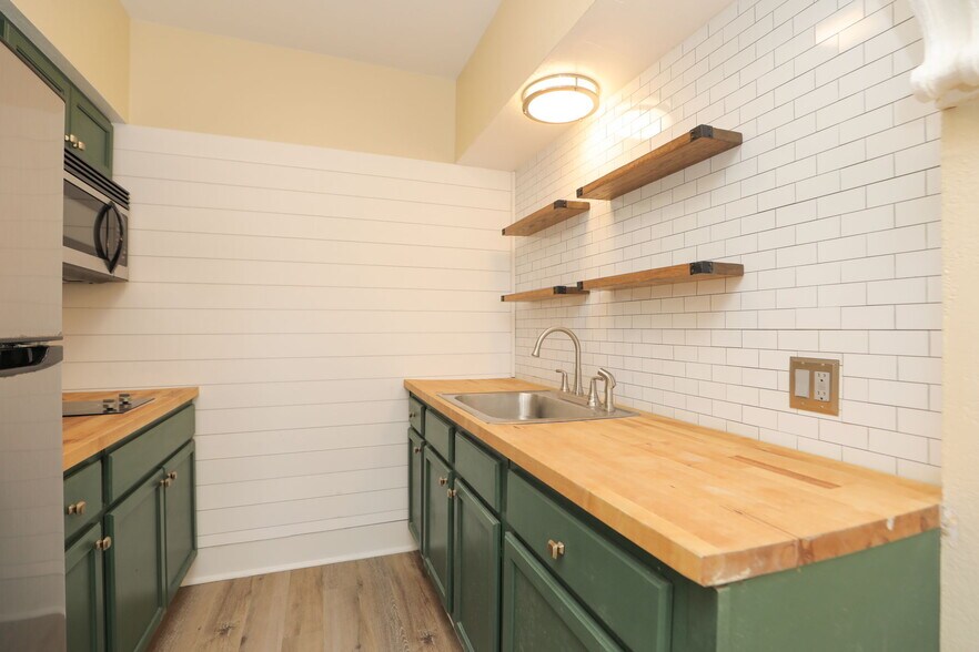 More Photos Of 717 Broadway St, Galveston Apartments For Sale