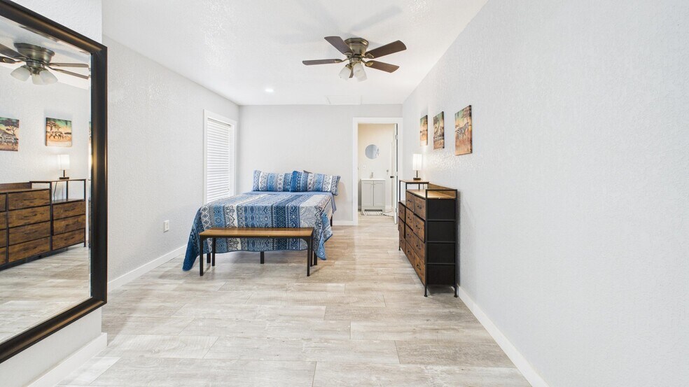 More Photos Of 2123 15th St, Lubbock Apartments For Sale
