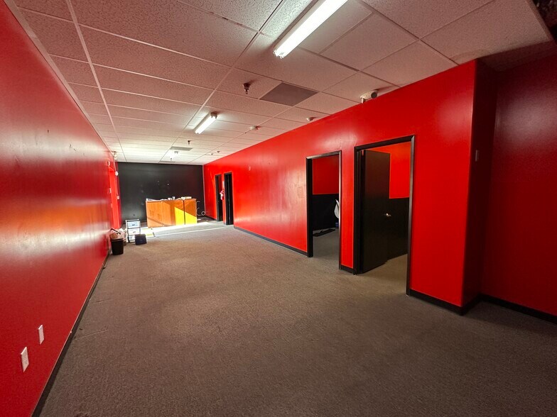 More Photos Of 509-523 E Rosecrans Ave, Compton Storefront Retail Office For Lease