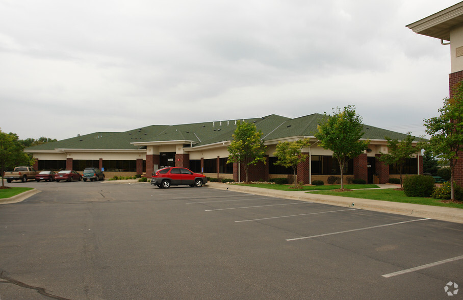 Primary Photo Of 11800 NE Aberdeen St, Blaine Medical For Lease