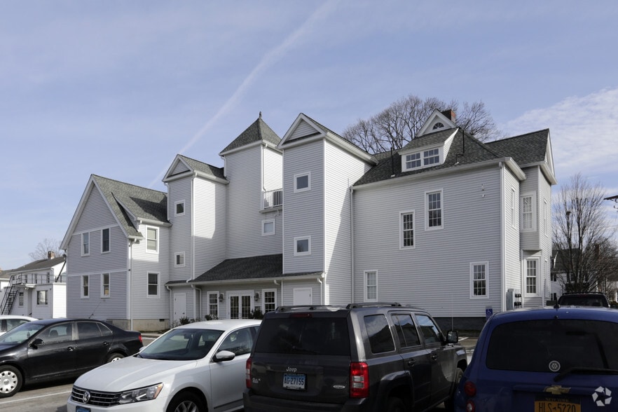 More Photos Of 162 East Ave, Norwalk Office For Lease