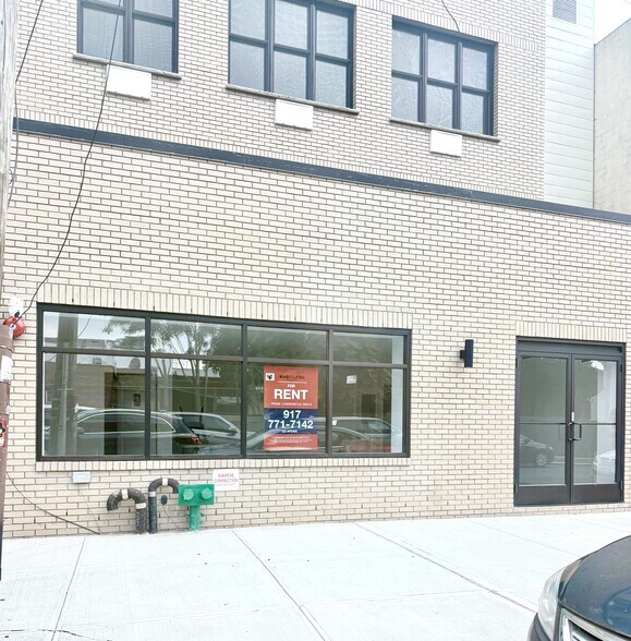 More Photos Of 15007 41st Ave, Flushing Flex For Lease