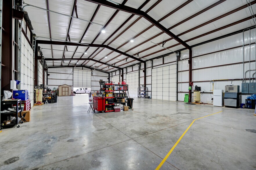 More Photos Of 9013 W County Road 160, Midland Showroom For Sale