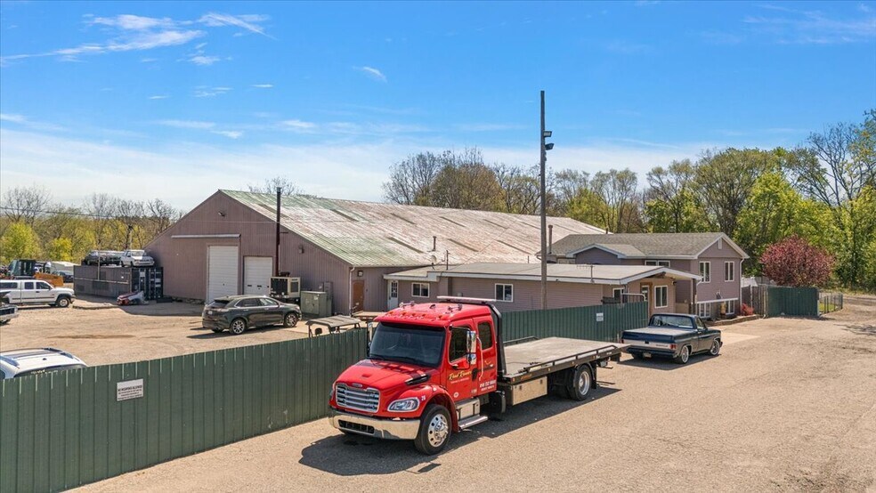 More Photos Of 4376 Beecher Rd, Flint Service For Sale