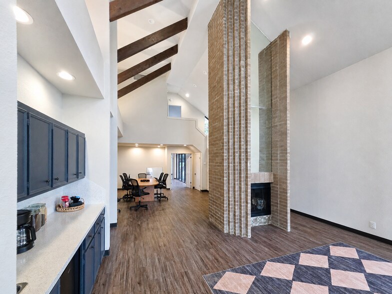 More Photos Of 4104 Houston Hwy, Victoria General Retail For Sale
