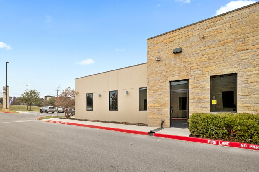 More Photos Of 11207 Wild Pine, San Antonio Office For Lease