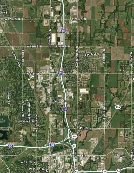 More Photos Of 5844 N Broadway Ave, Park City Industrial For Sale