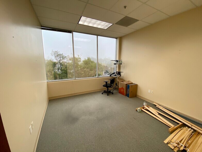 More Photos Of 18705 Madrone Pky, Morgan Hill Research And Development For Lease