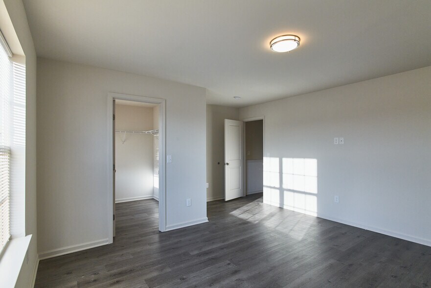 More Photos Of 6645 Stein Way, Macungie Apartments For Sale