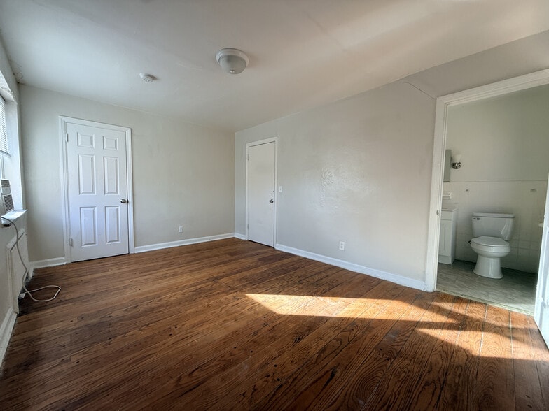 More Photos Of 2334 Kemper Ln, Cincinnati Apartments For Sale