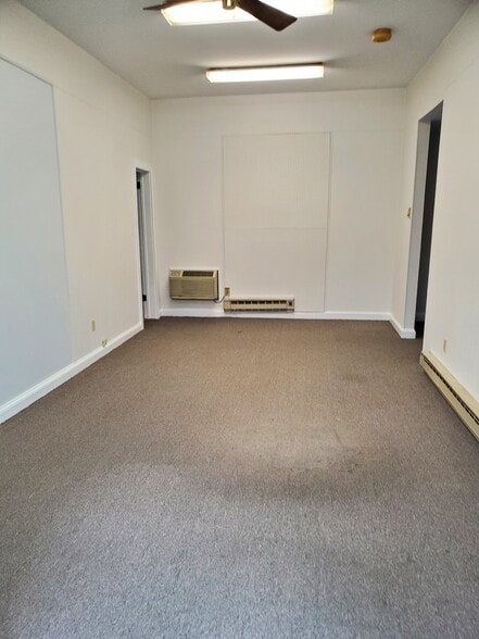 More Photos Of 78 S Courtland St, East Stroudsburg Office For Lease