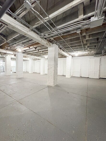 More Photos Of 303 Stone St, Joliet Multifamily For Sale