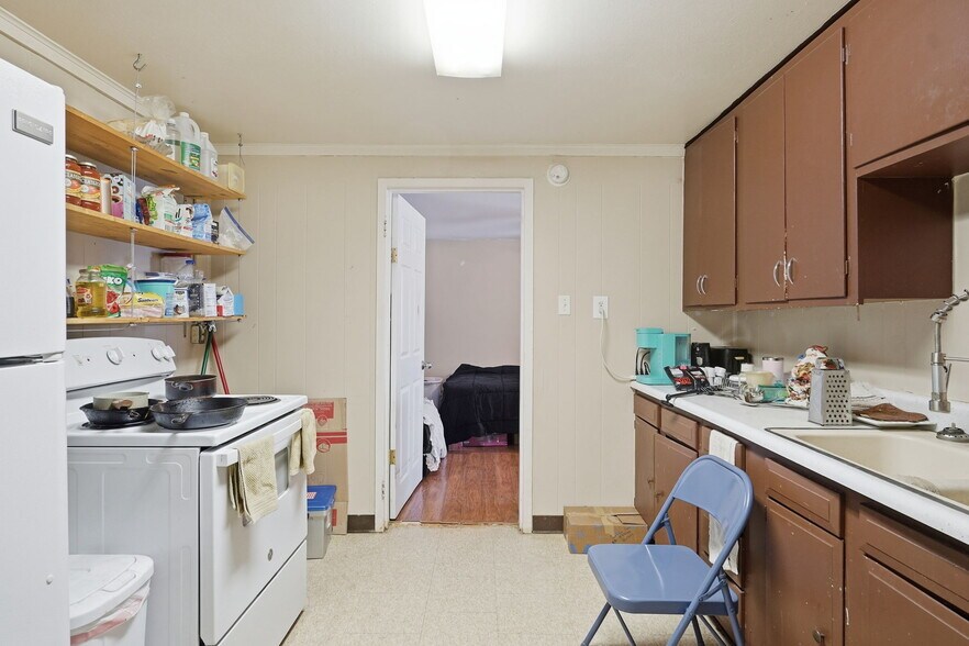 More Photos Of 1901 Cedar Crest Dr, Abilene Multifamily For Sale