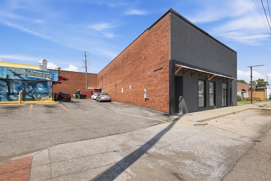 More Photos Of 7708 1st Ave N, Birmingham Self Storage For Sale