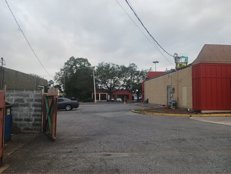 More Photos Of 3460 Cypress Mill Rd, Brunswick Restaurant For Sale