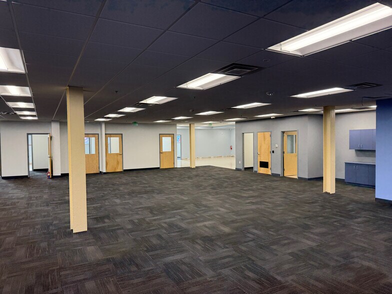 More Photos Of 1900 N Howard St, Baltimore Loft Creative Space For Lease