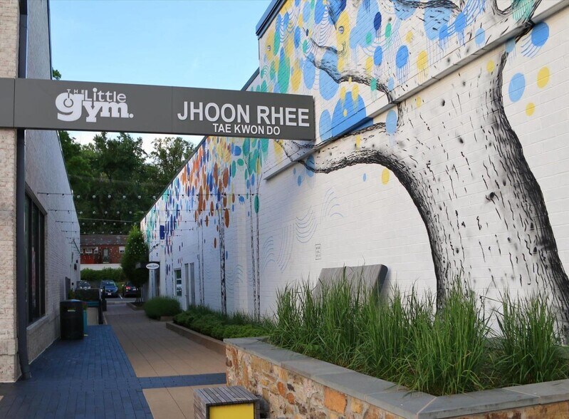 More Photos Of 313 Park Ave, Falls Church Medical For Lease