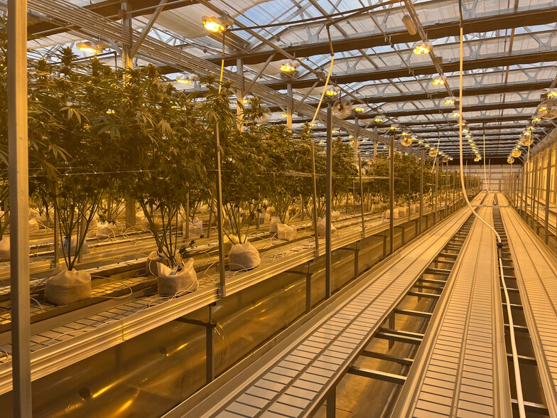 More Photos Of 215 Shrewsbury St, West Boylston Warehouse For Lease