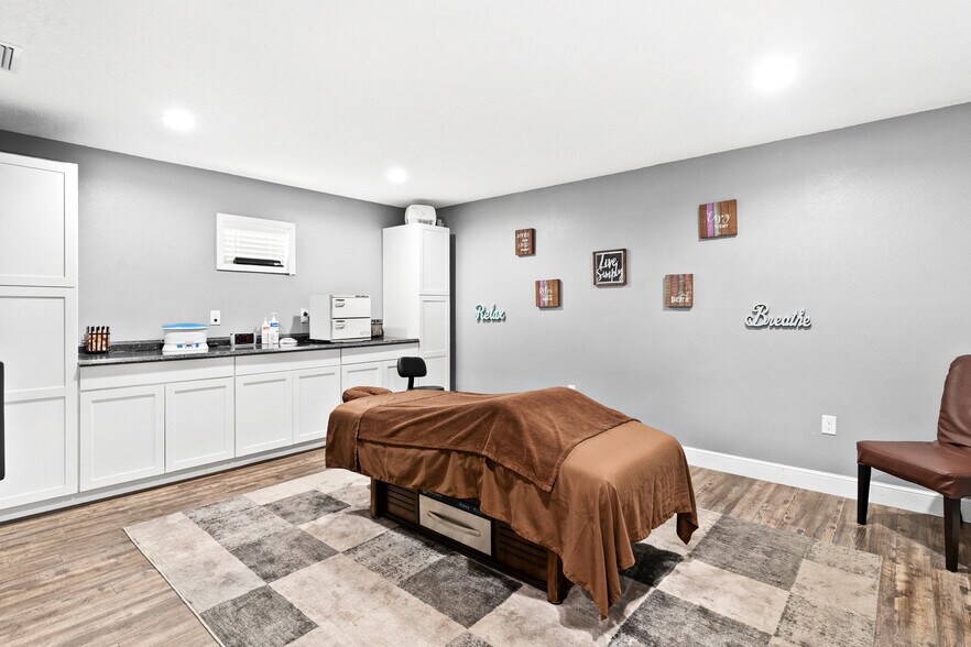 More Photos Of 32347 County Road 473, Leesburg Freestanding For Sale