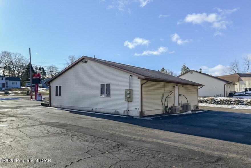 More Photos Of 69-71 S Mountain Blvd, Mountain Top Medical For Sale