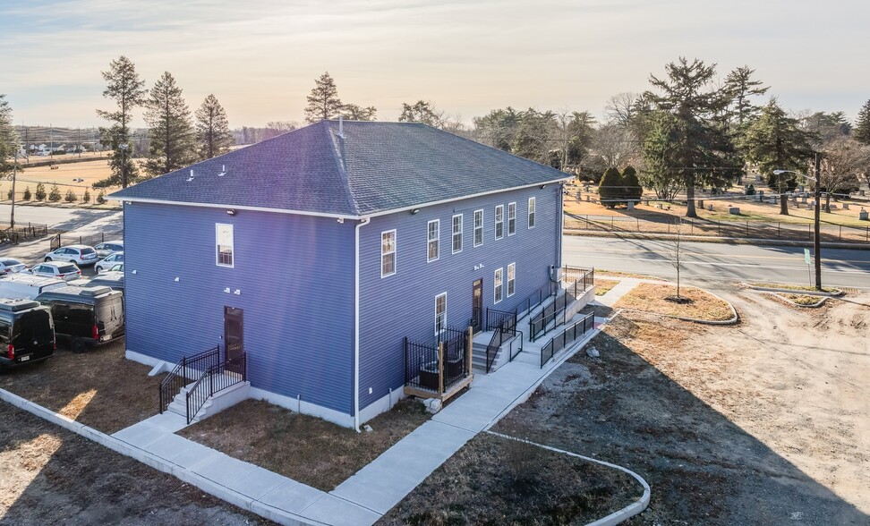 More Photos Of 1616 Nottingham Way, Hamilton General Retail For Sale