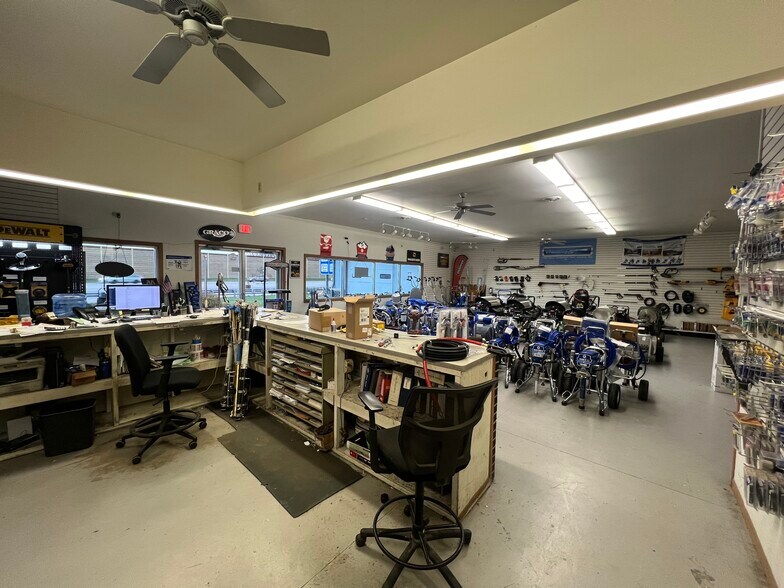 More Photos Of 4916 Verona Rd, Madison Auto Repair For Sale