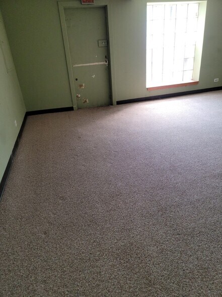 More Photos Of 3265 W Armitage Ave, Chicago Office Residential For Sale