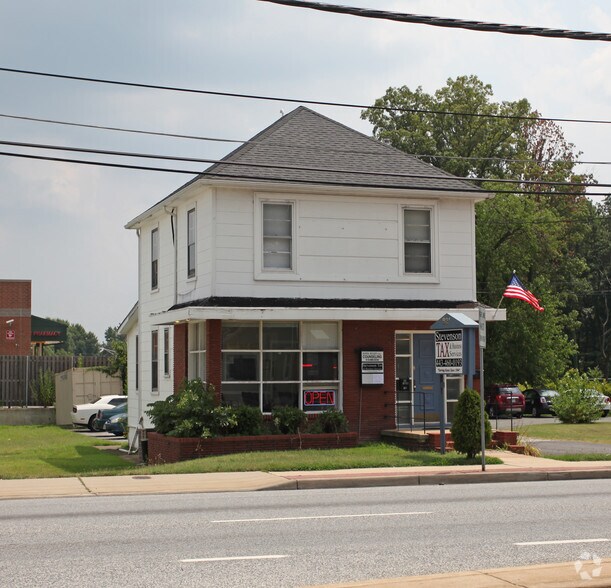 More Photos Of 821 Eastern Blvd, Essex Storefront Retail Office For Sale