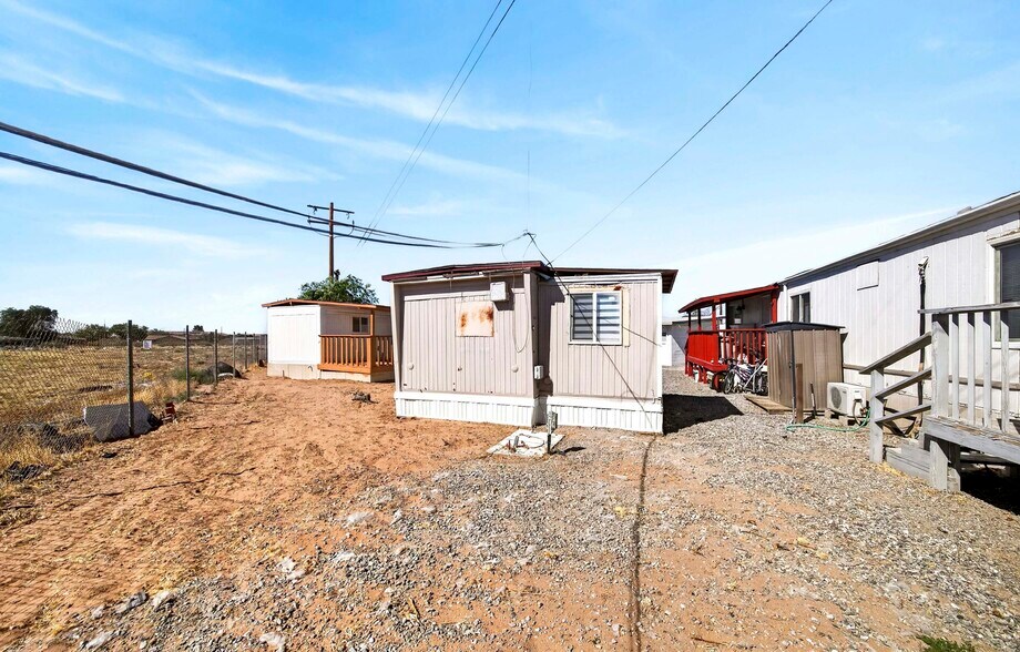 More Photos Of 11398 Bartlett Ave, Adelanto Contractor Storage Yard For Sale