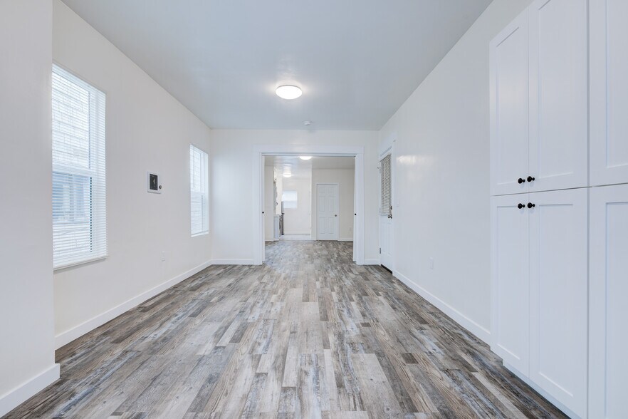 More Photos Of 12 1/2 25th Pl, Venice Apartments For Sale