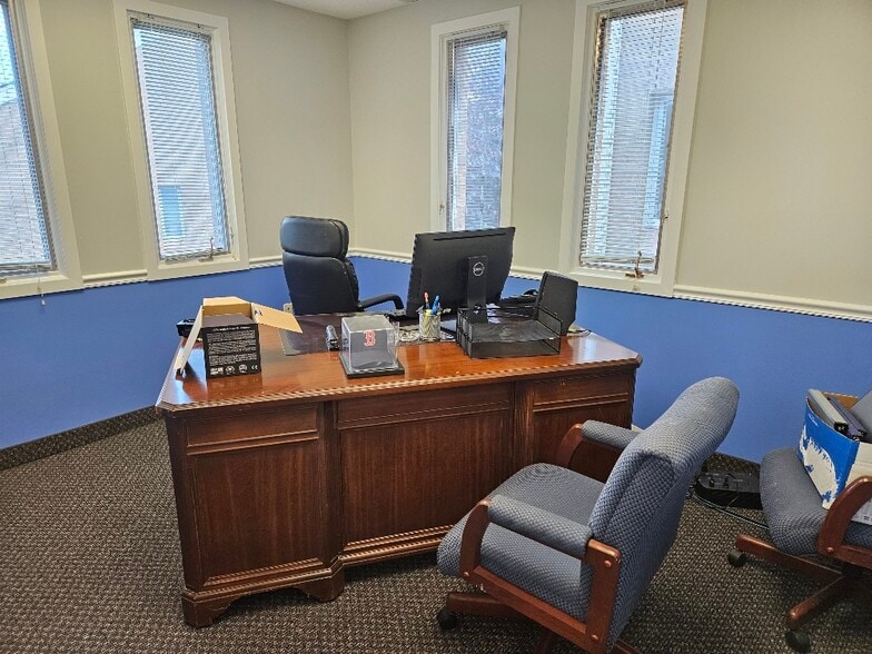 More Photos Of 3859-3871 Plaza Dr, Fairfax Office For Sale
