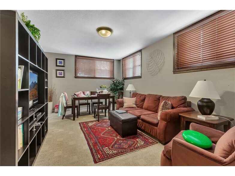 More Photos Of 437 33rd Ave N, Saint Cloud Office For Sale