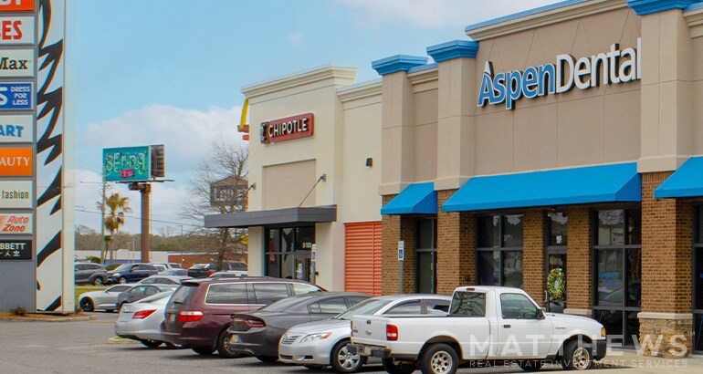 More Photos Of 7765 Airport Blvd, Mobile Storefront For Sale