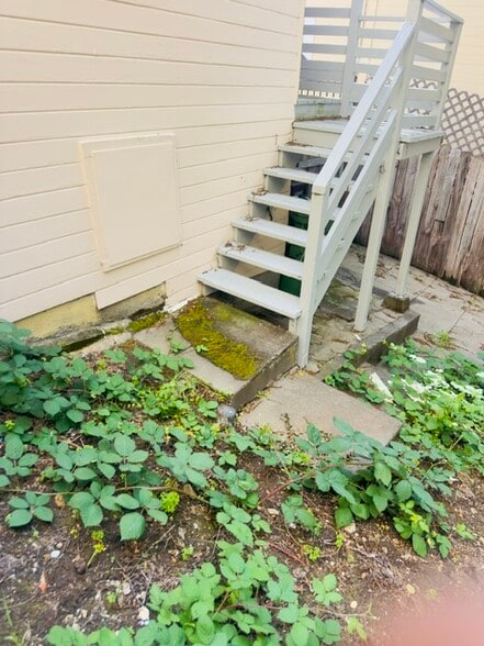 More Photos Of 3316 MacArthur Blvd, Oakland Specialty For Sale