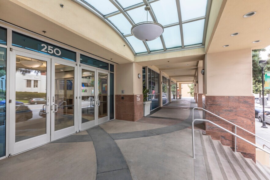 More Photos Of 250 E Olive Ave, Burbank Loft Creative Space For Sale